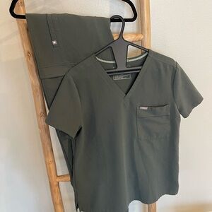 listing-status-banner